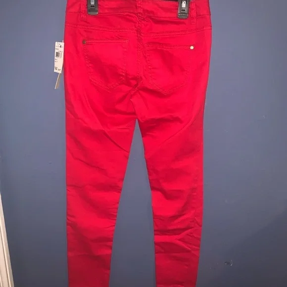 Love Fire, bright red skinny pants. Size 3 - Picture 6 of 7